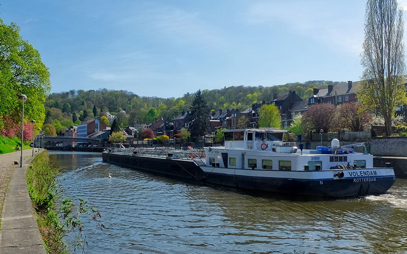 barge on the Sambre, at the foot of the citadel